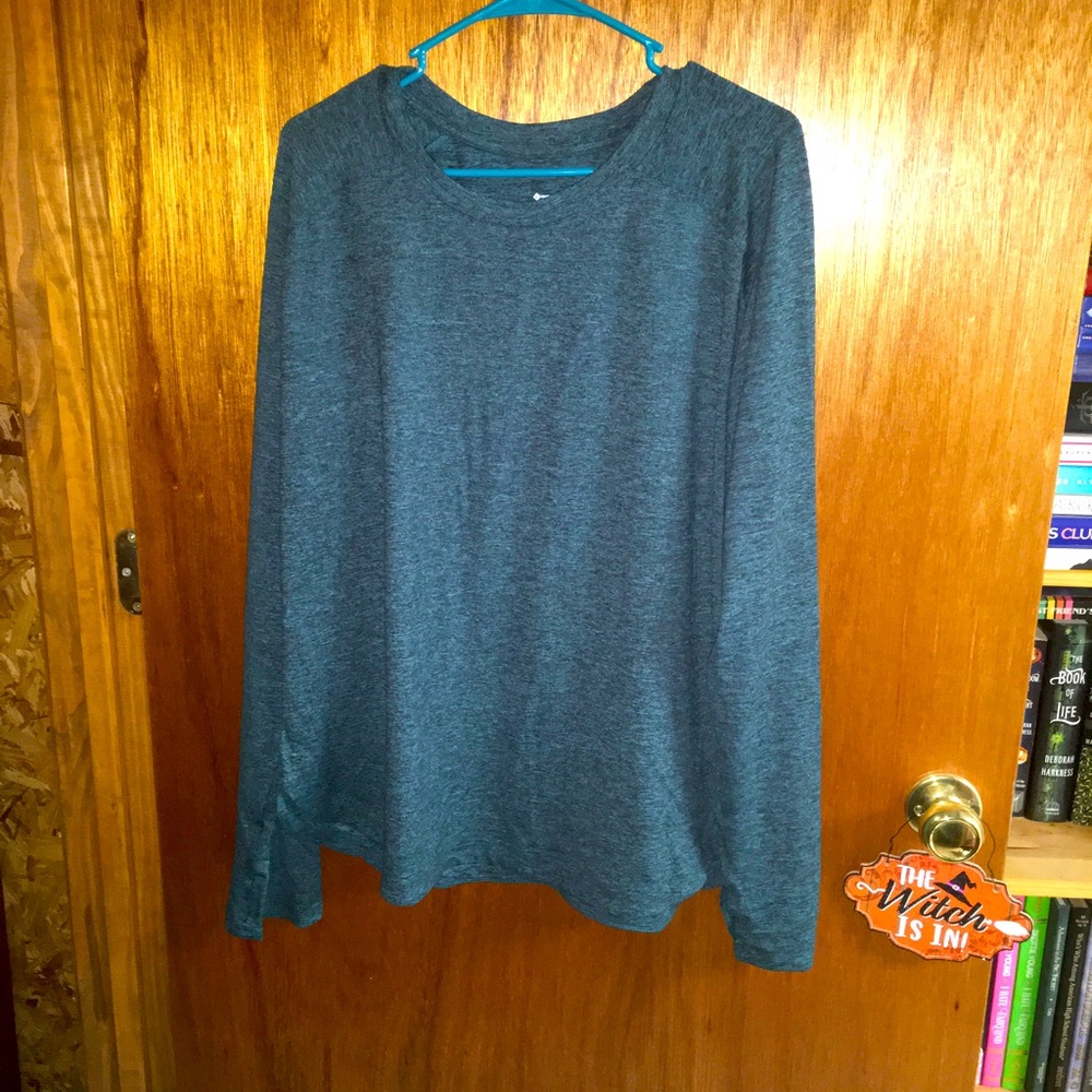 Members Mark athletic long sleeve tee